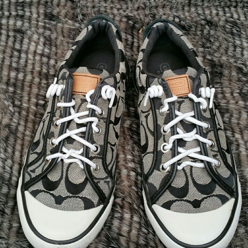 Coach Signature Pattern Shoes - Picture 7 of 8